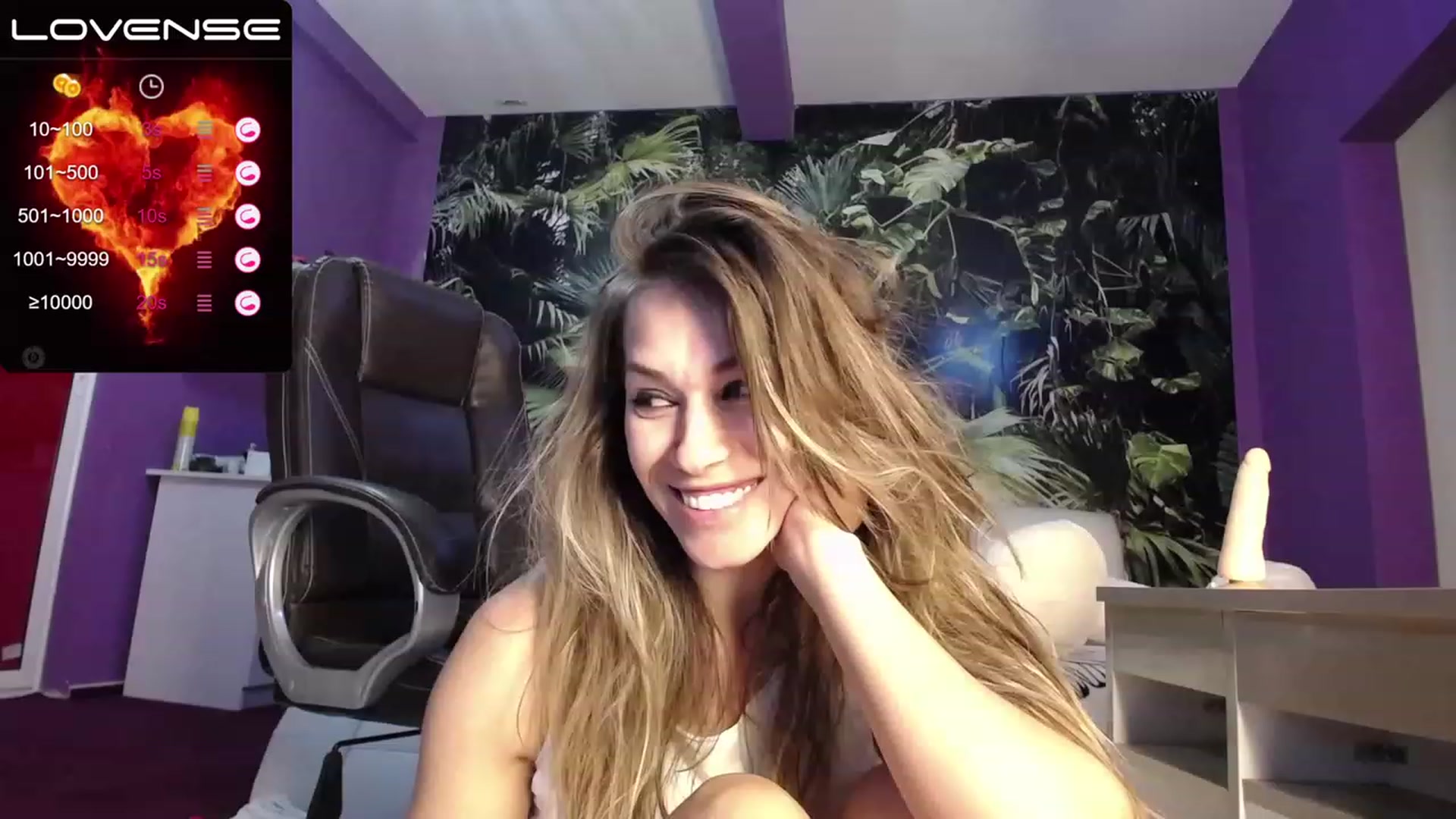 Gallery image thumbnail from AmazingMarry's myfreecams stream on, 01/27/2023, 20:58 image 19 of 20
