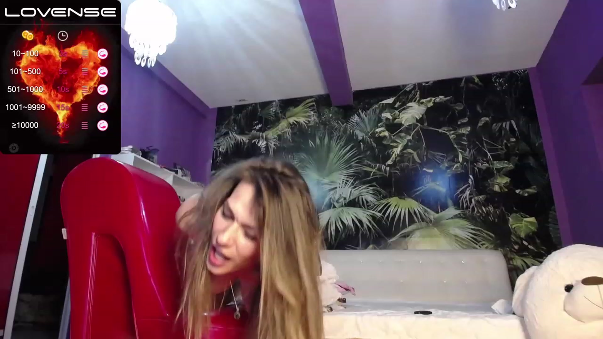 Gallery image thumbnail from AmazingMarry's myfreecams stream on, 02/20/2023, 21:22 image 16 of 20