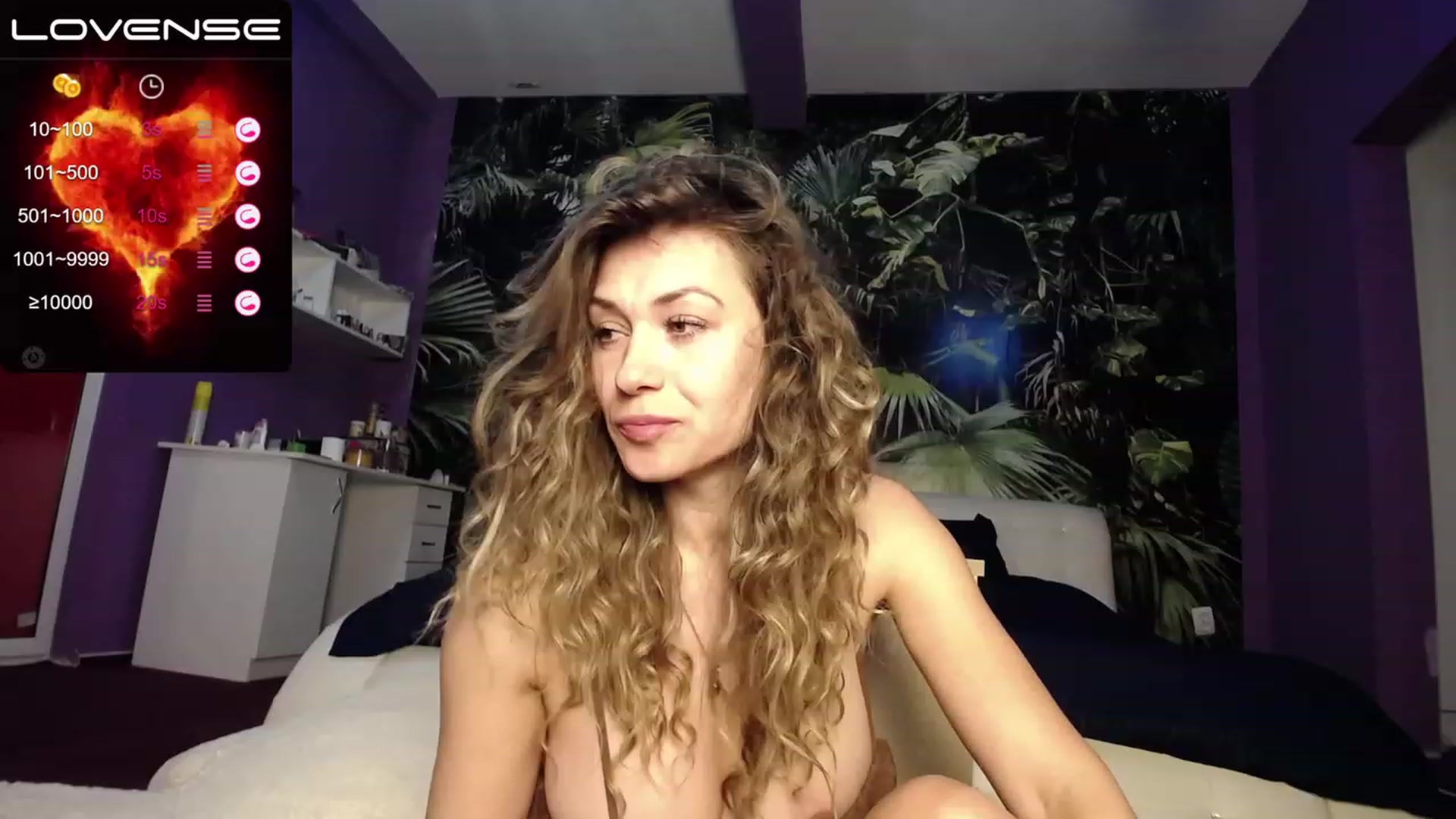 Gallery image thumbnail from AmazingMarry's myfreecams stream on, 03/07/2023, 21:30 image 7 of 20