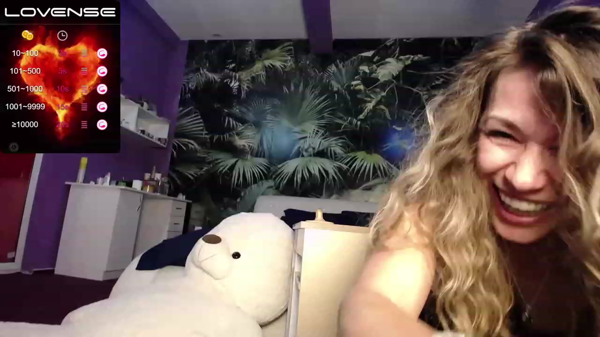 Gallery image thumbnail from AmazingMarry's myfreecams stream on, 03/07/2023, 21:30 image 5 of 20
