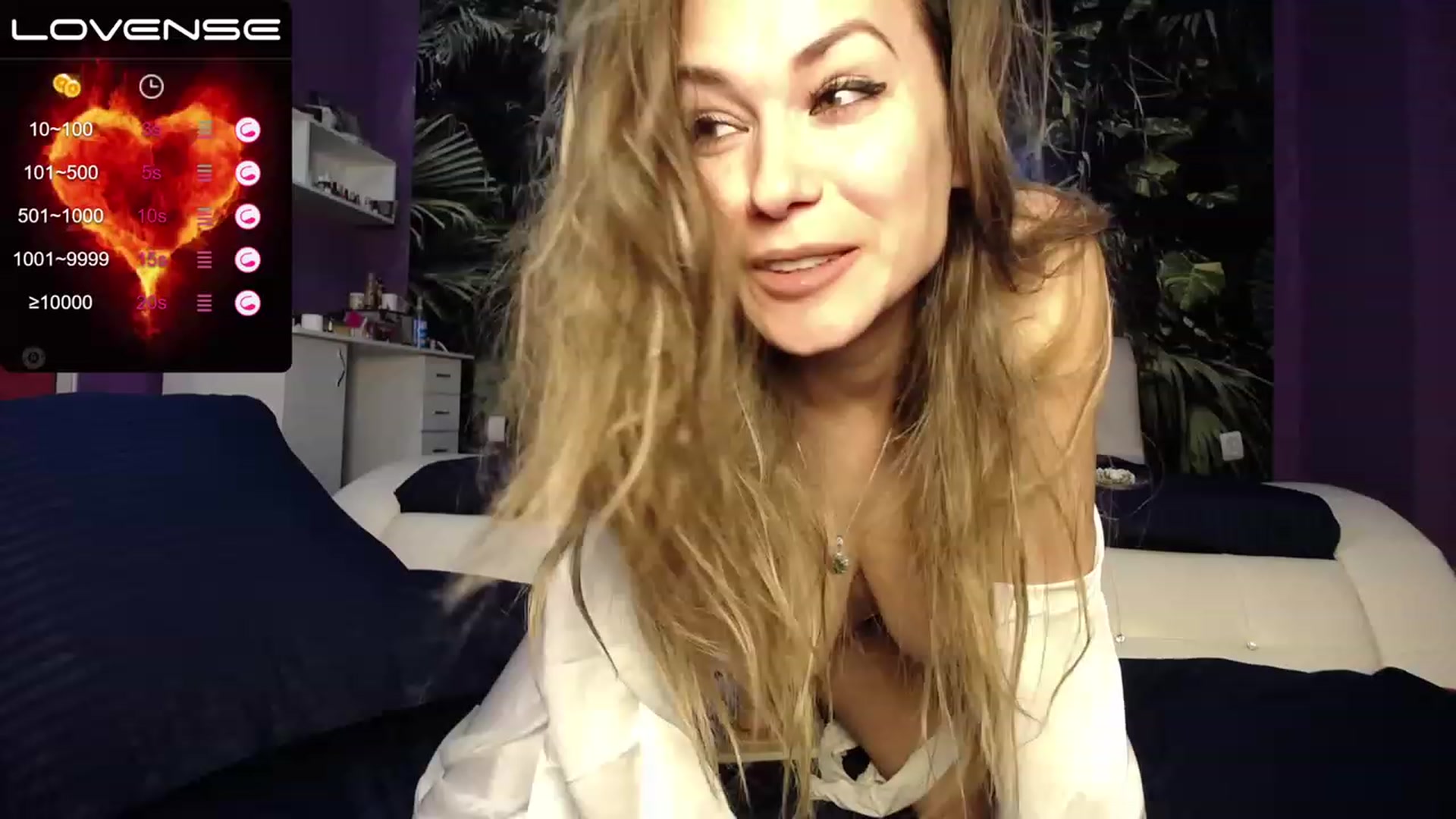 Gallery image thumbnail from AmazingMarry's myfreecams stream on, 03/17/2023, 08:49 image 3 of 20