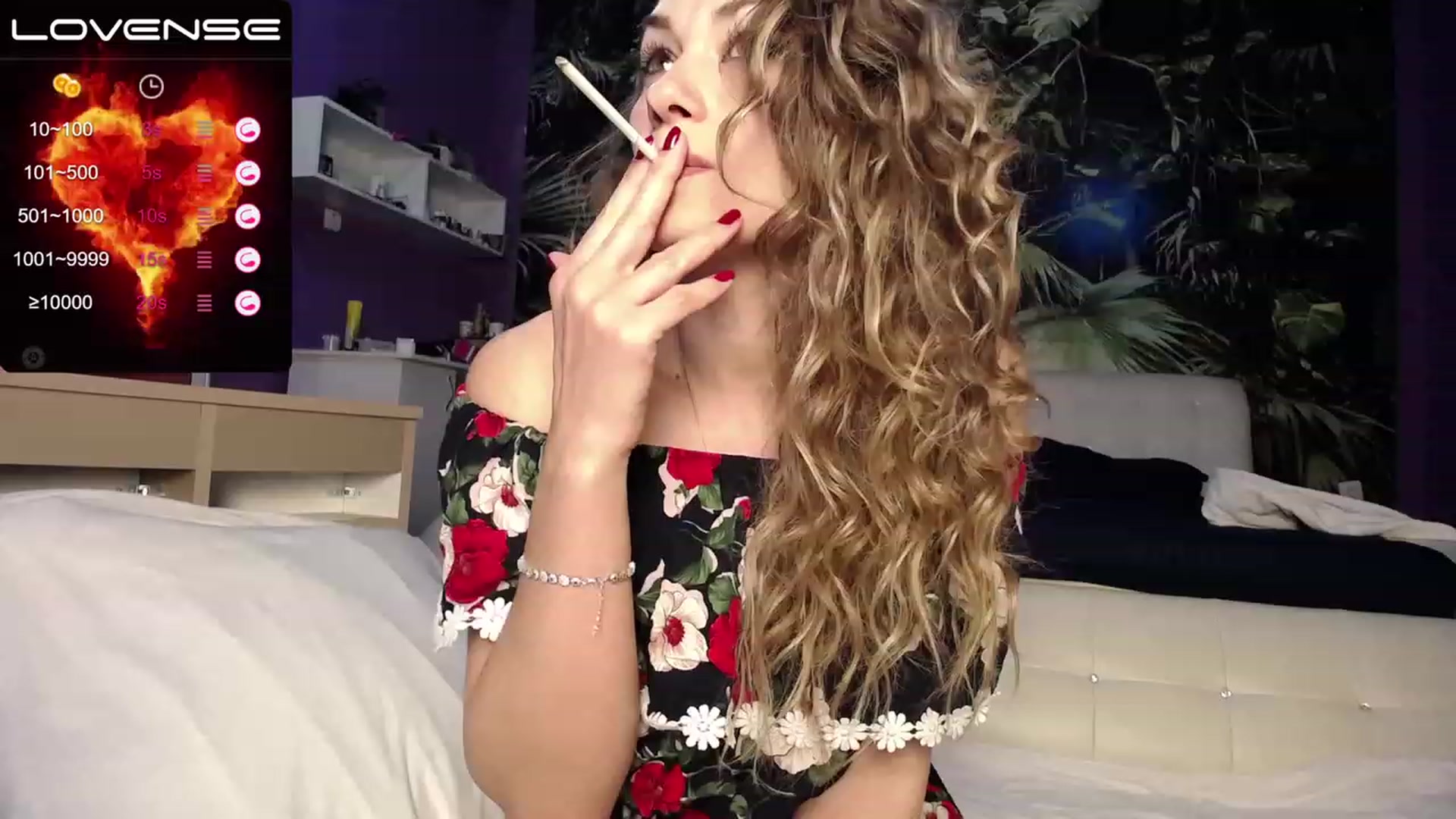 Gallery image thumbnail from AmazingMarry's myfreecams stream on, 03/25/2023, 21:26 image 2 of 20