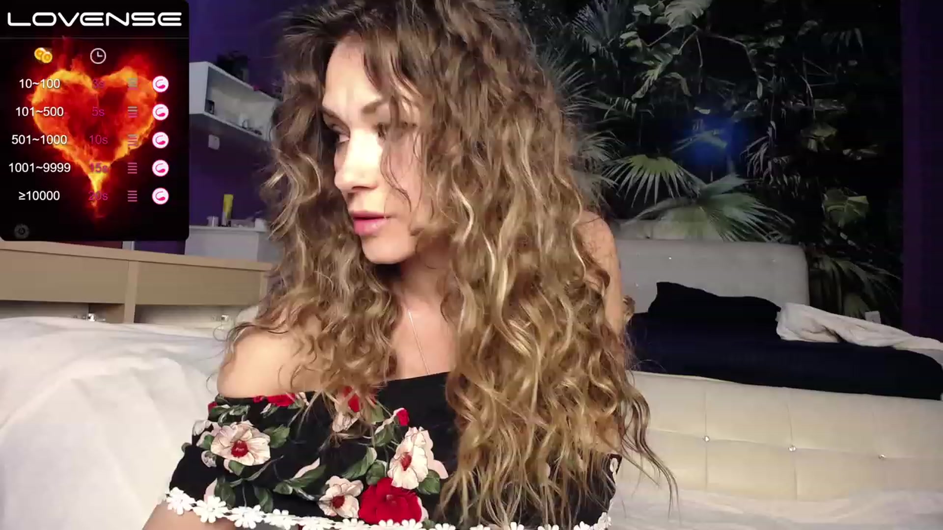 Gallery image thumbnail from AmazingMarry's myfreecams stream on, 03/25/2023, 21:26 image 1 of 20