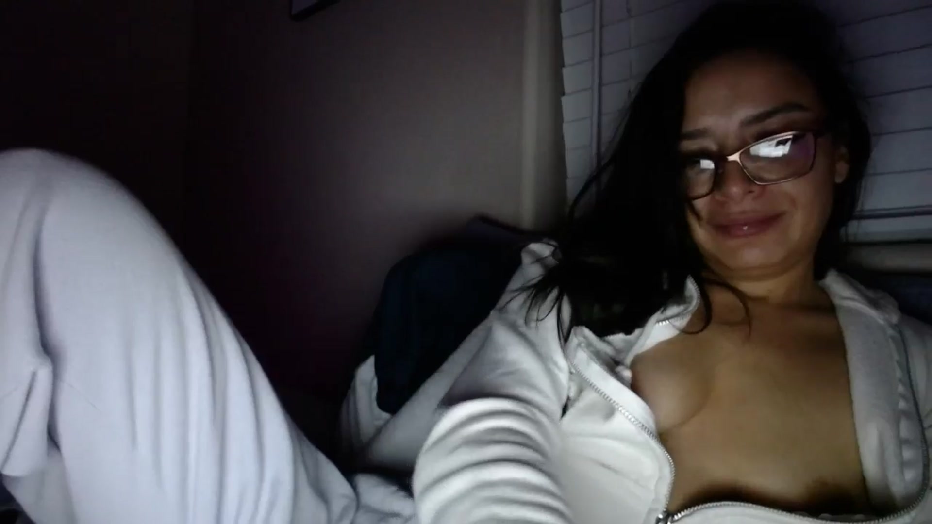 Gallery image thumbnail from AmazingZo's myfreecams stream on, 12/17/2024, 12:13 image 4 of 20