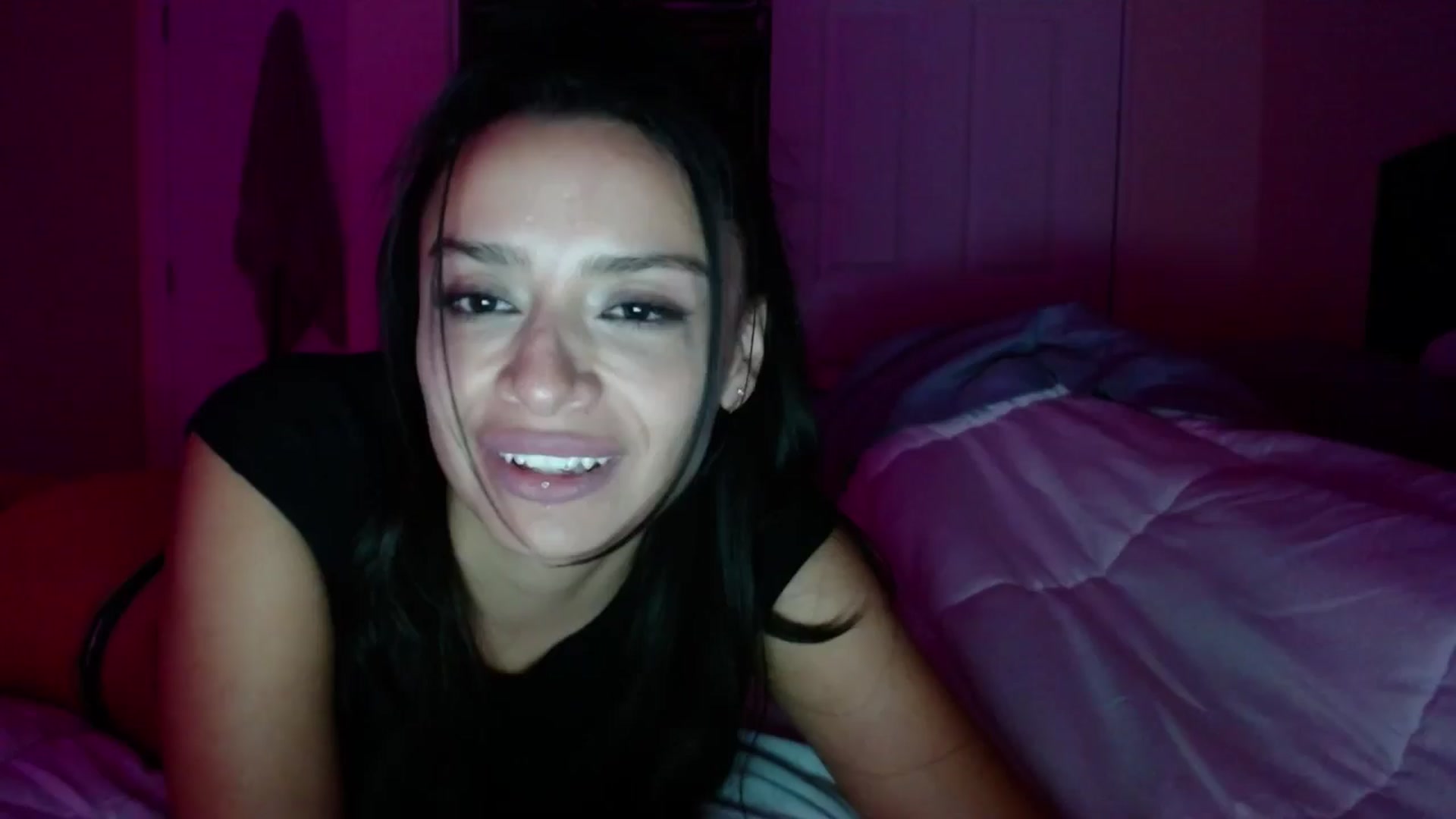 Gallery image thumbnail from AmazingZo's myfreecams stream on, 05/15/2025, 12:54 image 1 of 20