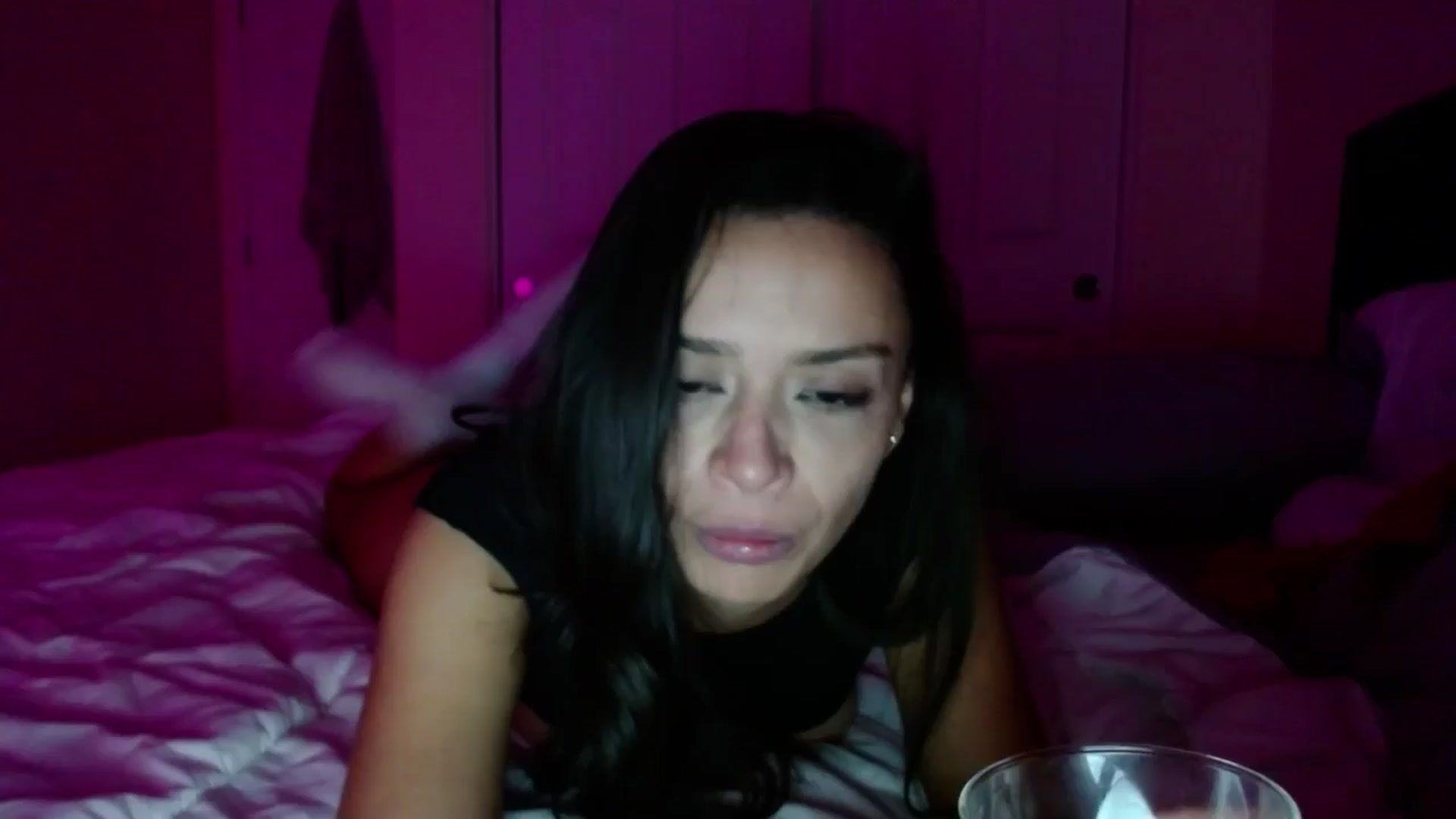 Gallery image thumbnail from AmazingZo's myfreecams stream on, 05/15/2025, 12:54 image 15 of 20
