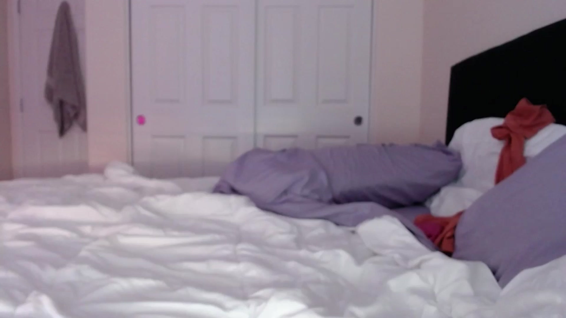Gallery image thumbnail from AmazingZo's myfreecams stream on, 05/15/2025, 13:29 image 17 of 20
