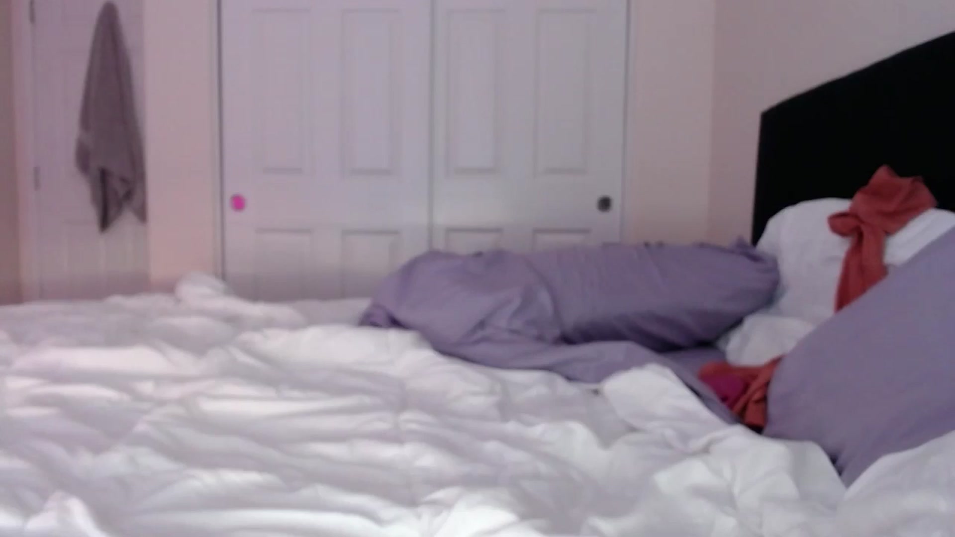 Gallery image thumbnail from AmazingZo's myfreecams stream on, 05/15/2025, 13:29 image 20 of 20