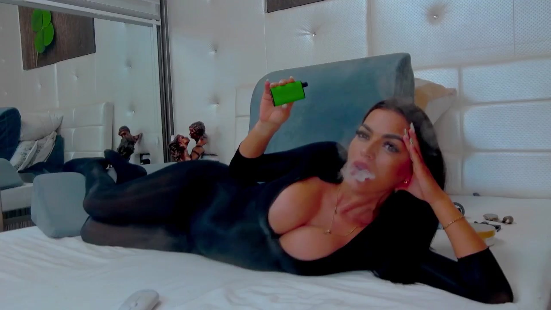 Gallery image thumbnail from Amazing_Ass1's myfreecams stream on, 01/13/2026, 24:24 image 17 of 20
