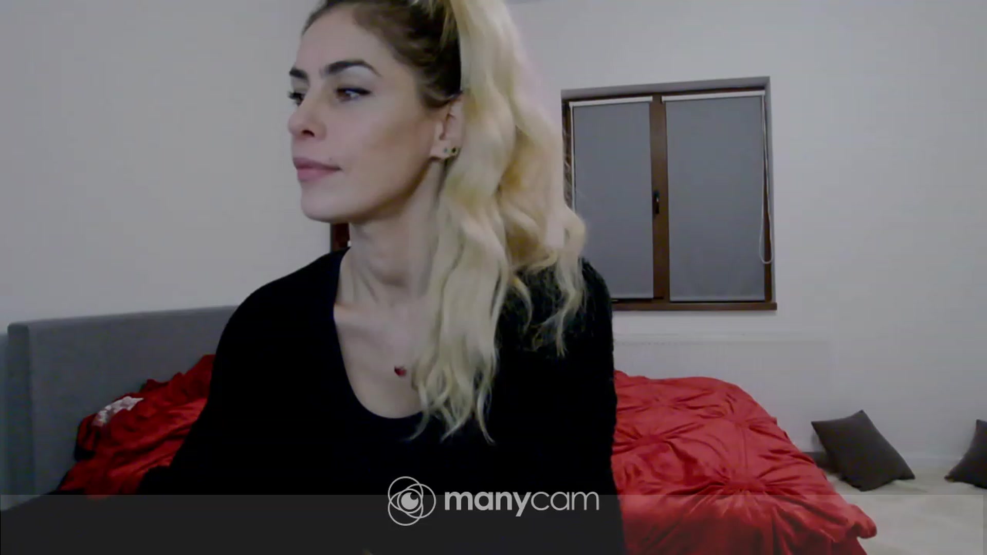 Gallery image thumbnail from Amazingbody's myfreecams stream on, 03/20/2023, 16:39 image 12 of 20