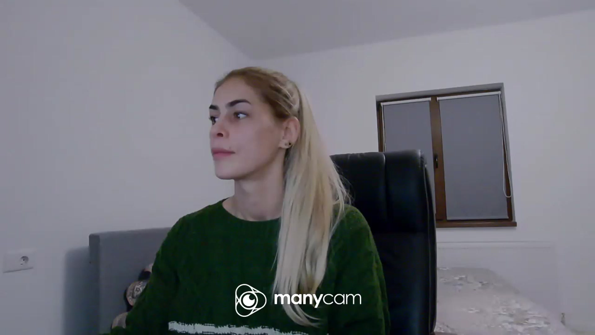 Gallery image thumbnail from Amazingbody's myfreecams stream on, 04/26/2023, 20:51 image 19 of 20