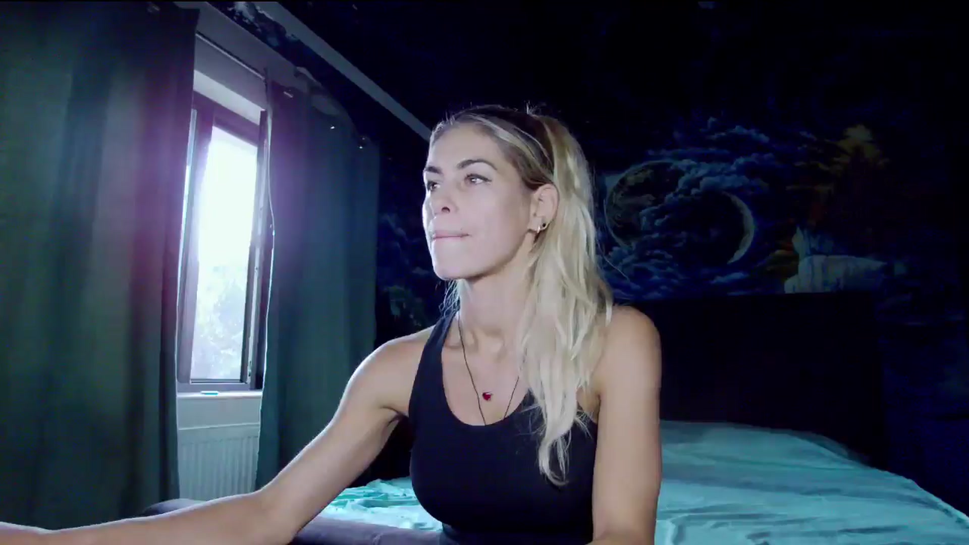 Gallery image thumbnail from Amazingbody's myfreecams stream on, 08/24/2025, 17:09 image 18 of 20