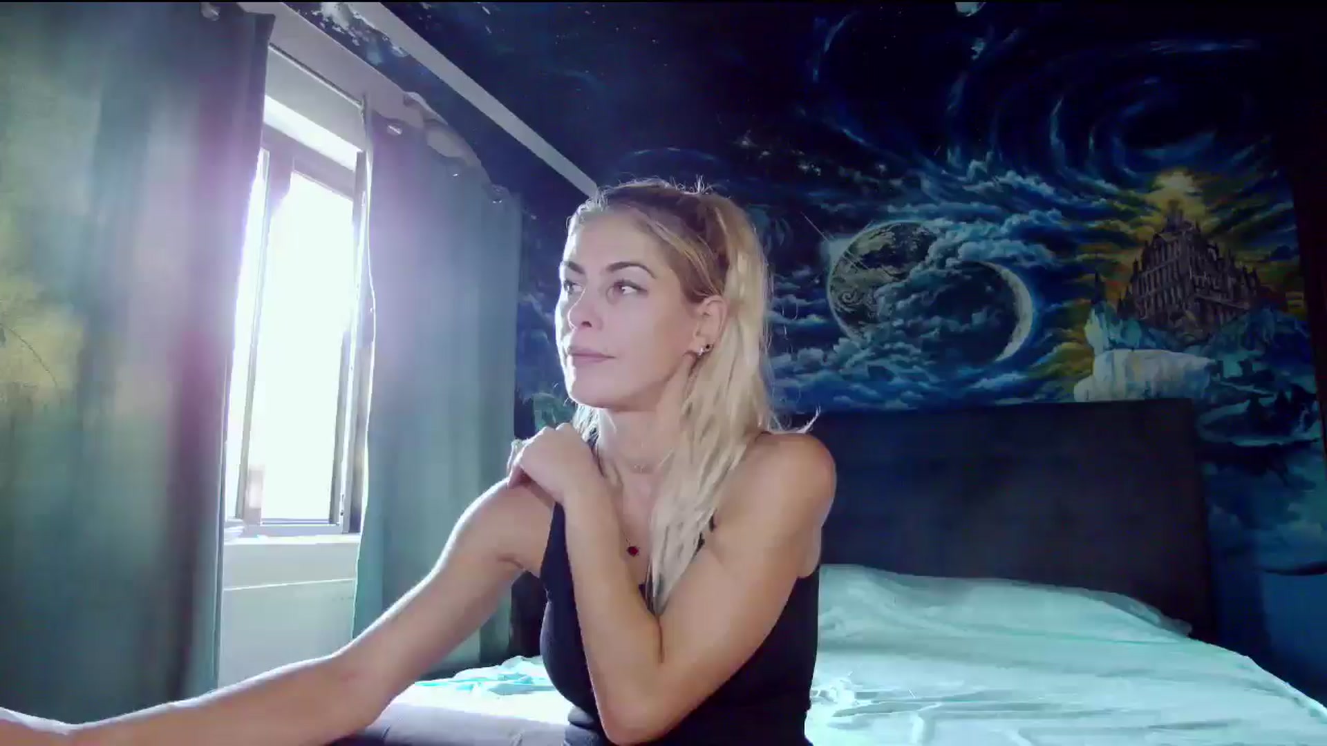 Gallery image thumbnail from Amazingbody's myfreecams stream on, 08/24/2025, 17:09 image 2 of 20