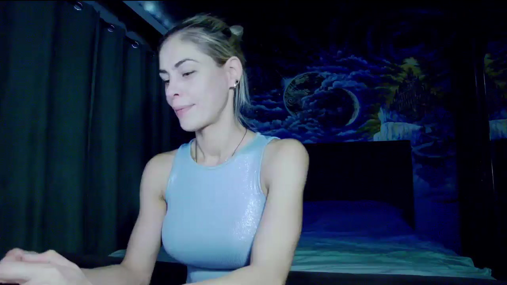 Gallery image thumbnail from Amazingbody's myfreecams stream on, 09/16/2025, 19:41 image 3 of 20