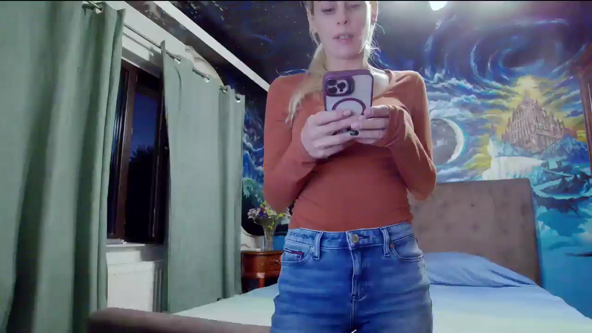 Gallery image thumbnail from Amazingbody's myfreecams stream on, 09/18/2025, 18:03 image 2 of 20