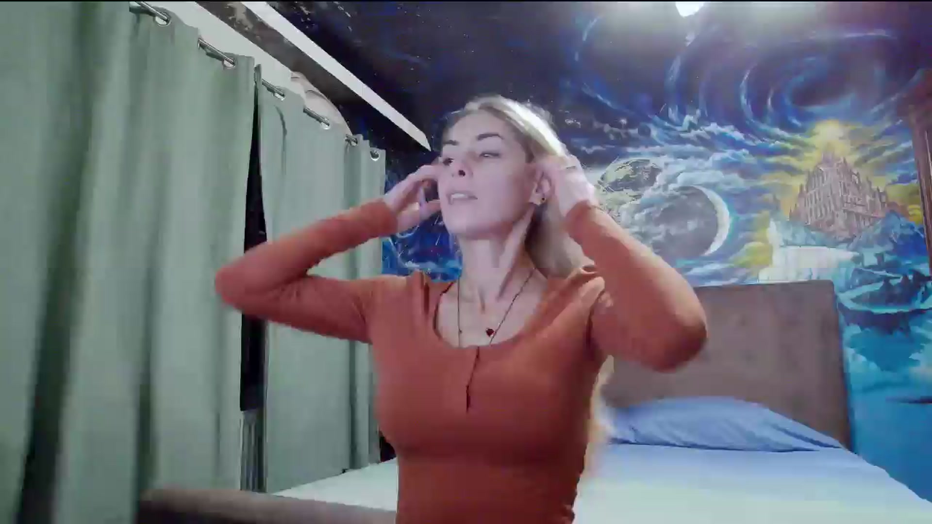 Gallery image thumbnail from Amazingbody's myfreecams stream on, 09/18/2025, 18:03 image 6 of 20