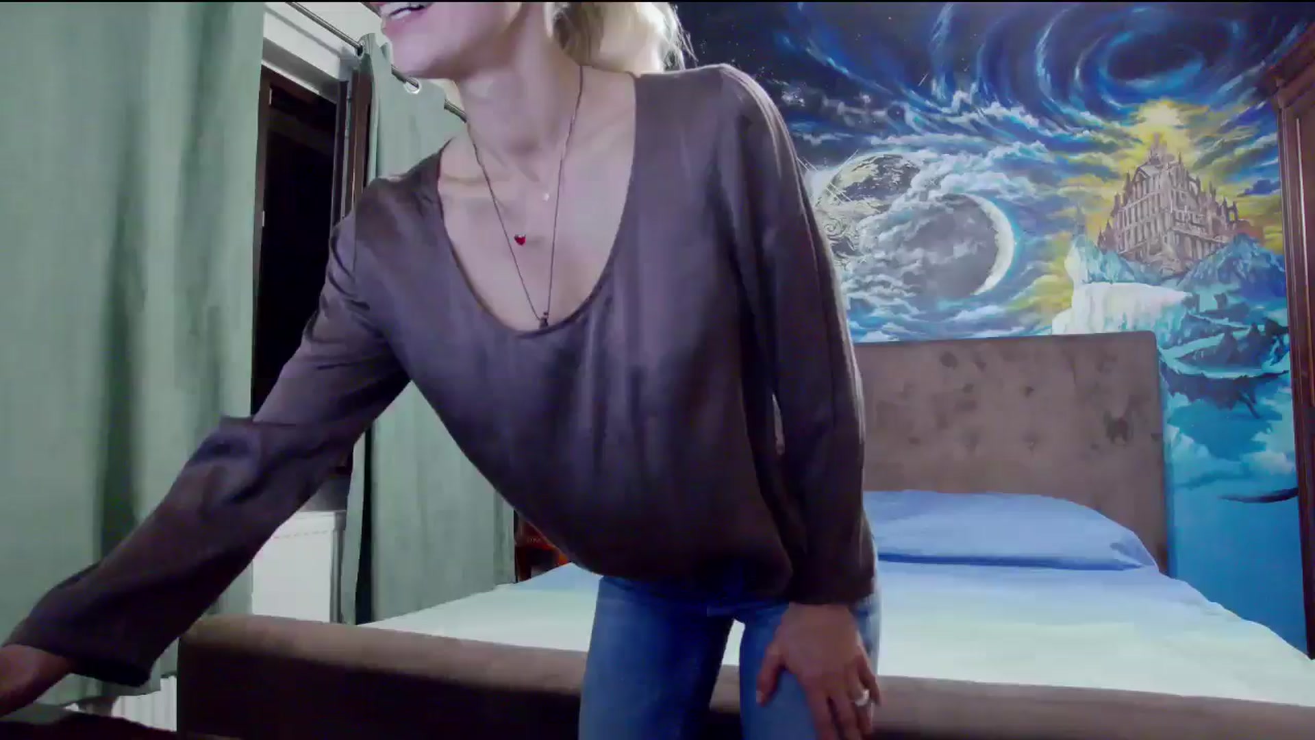 Gallery image thumbnail from Amazingbody's myfreecams stream on, 09/20/2025, 18:44 image 17 of 20