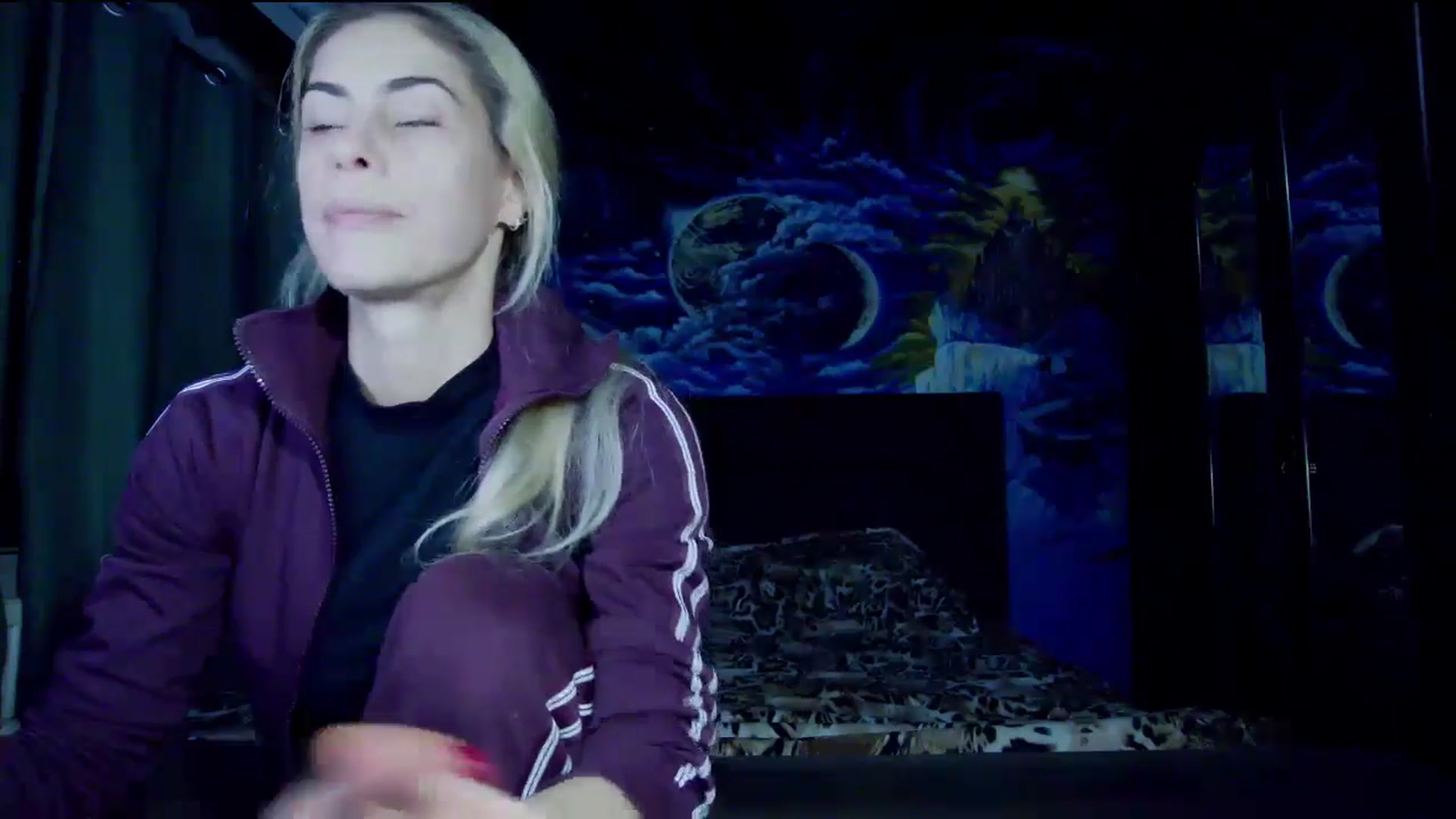 Gallery image thumbnail from Amazingbody's myfreecams stream on, 10/11/2025, 19:08 image 10 of 20