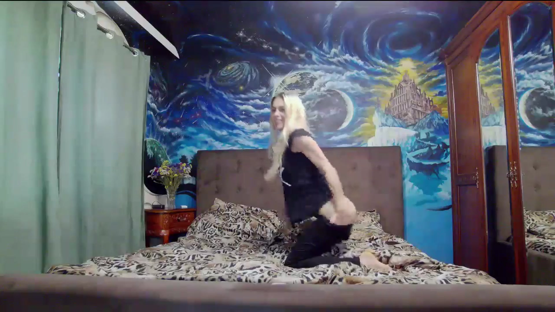 Gallery image thumbnail from Amazingbody's myfreecams stream on, 10/17/2025, 12:10 image 5 of 20