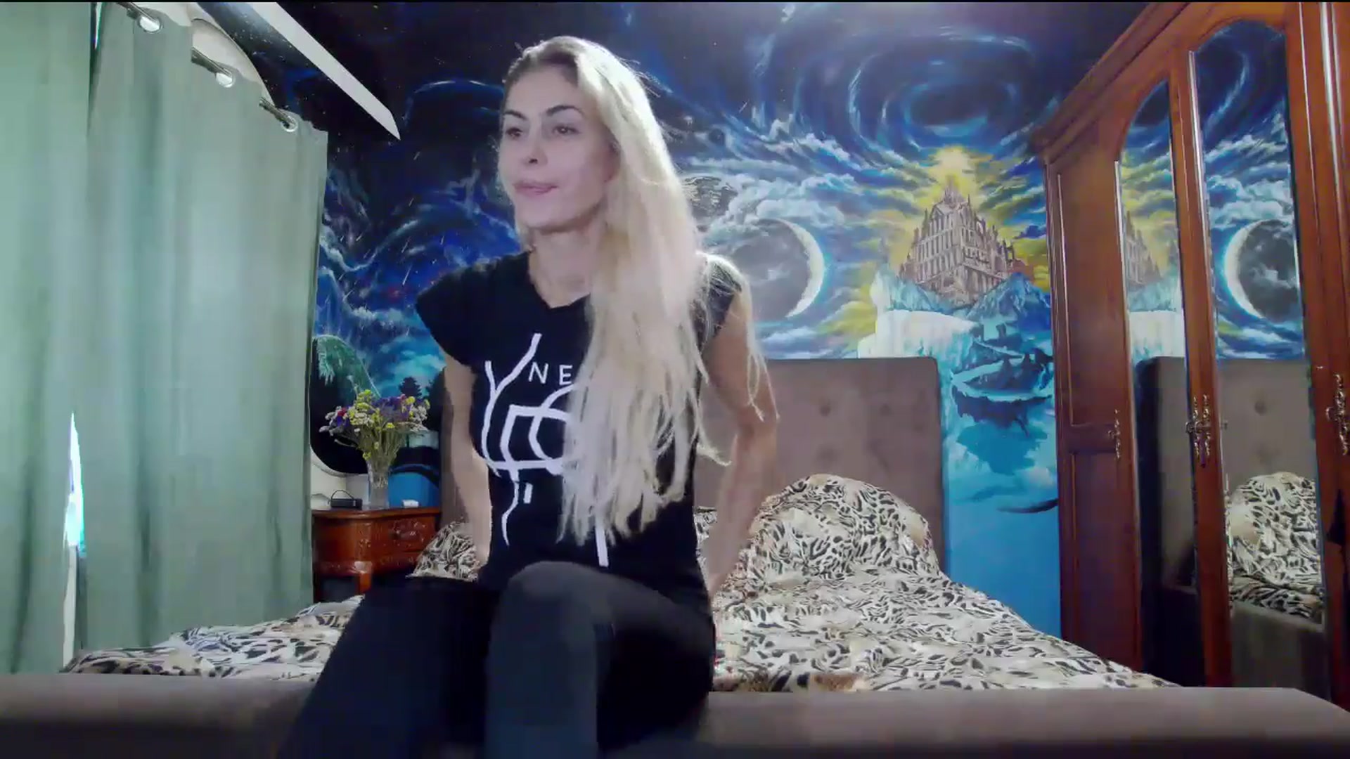 Gallery image thumbnail from Amazingbody's myfreecams stream on, 10/17/2025, 12:10 image 15 of 20