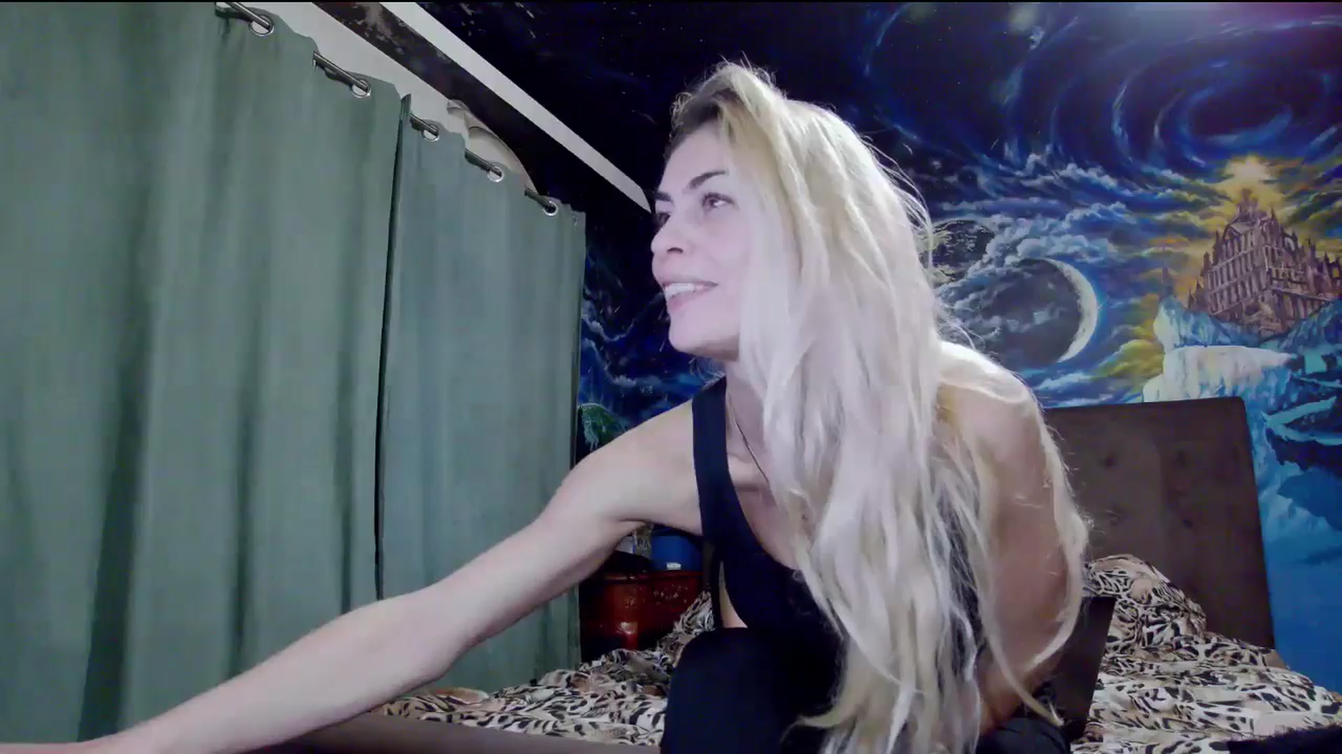 Gallery image thumbnail from Amazingbody's myfreecams stream on, 10/17/2025, 17:53 image 5 of 20