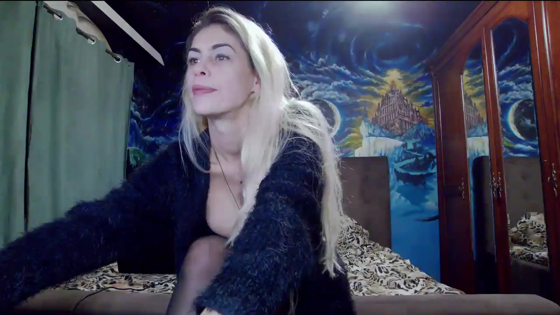 Gallery image thumbnail from Amazingbody's myfreecams stream on, 10/17/2025, 21:01 image 14 of 20