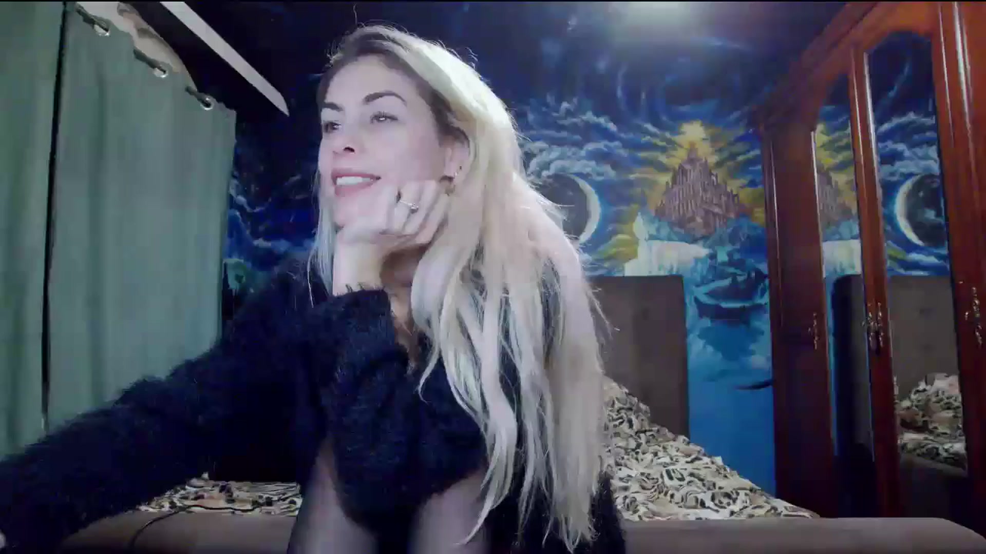 Gallery image thumbnail from Amazingbody's myfreecams stream on, 10/17/2025, 21:01 image 10 of 20