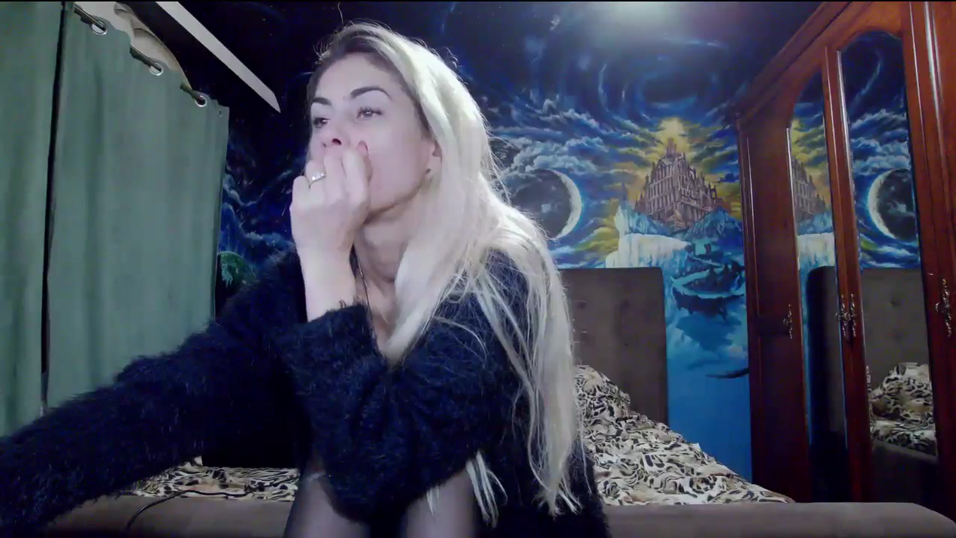 Gallery image thumbnail from Amazingbody's myfreecams stream on, 10/17/2025, 21:01 image 13 of 20