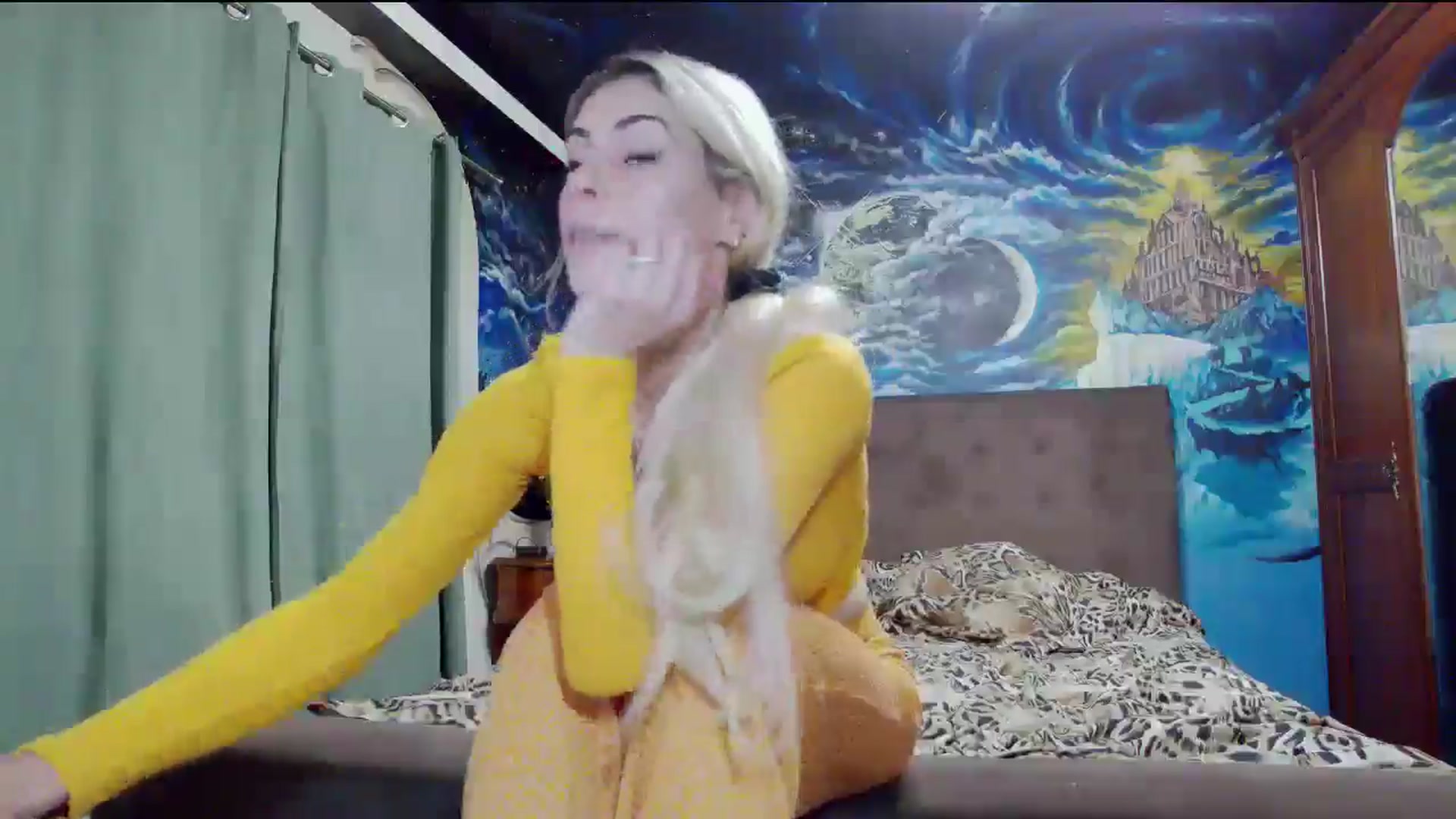 Gallery image thumbnail from Amazingbody's myfreecams stream on, 10/18/2025, 17:28 image 14 of 20