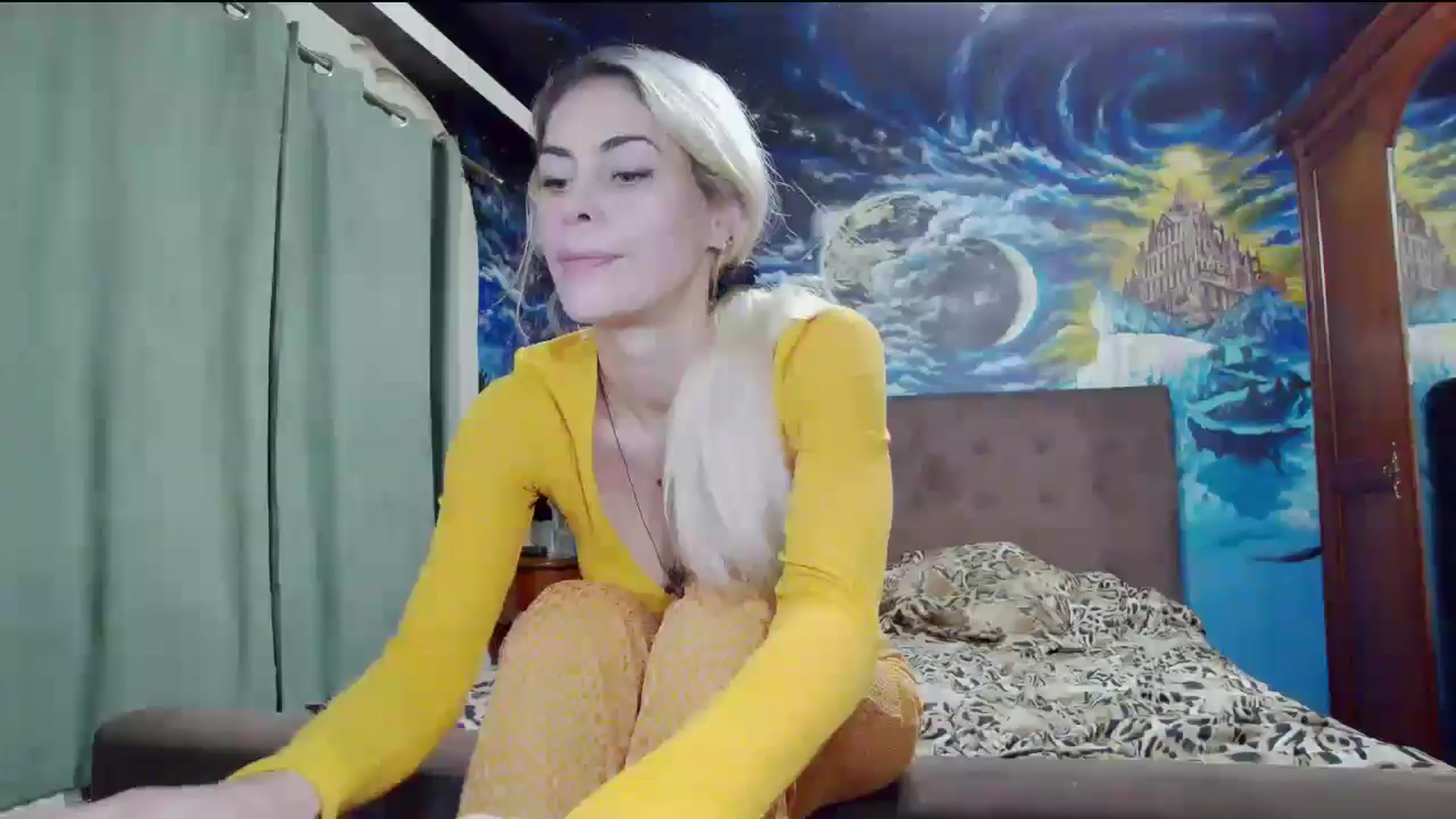 Gallery image thumbnail from Amazingbody's myfreecams stream on, 10/18/2025, 17:28 image 17 of 20