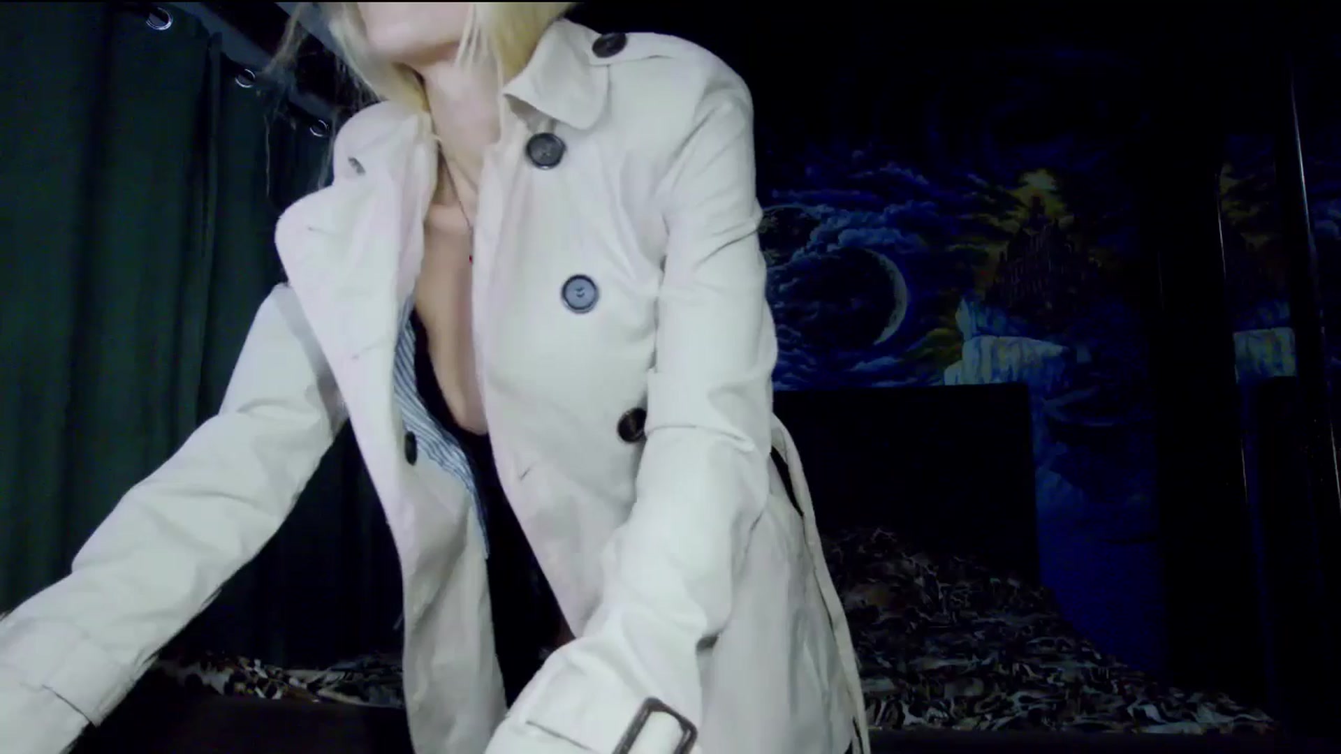 Gallery image thumbnail from Amazingbody's myfreecams stream on, 10/18/2025, 20:17 image 10 of 20