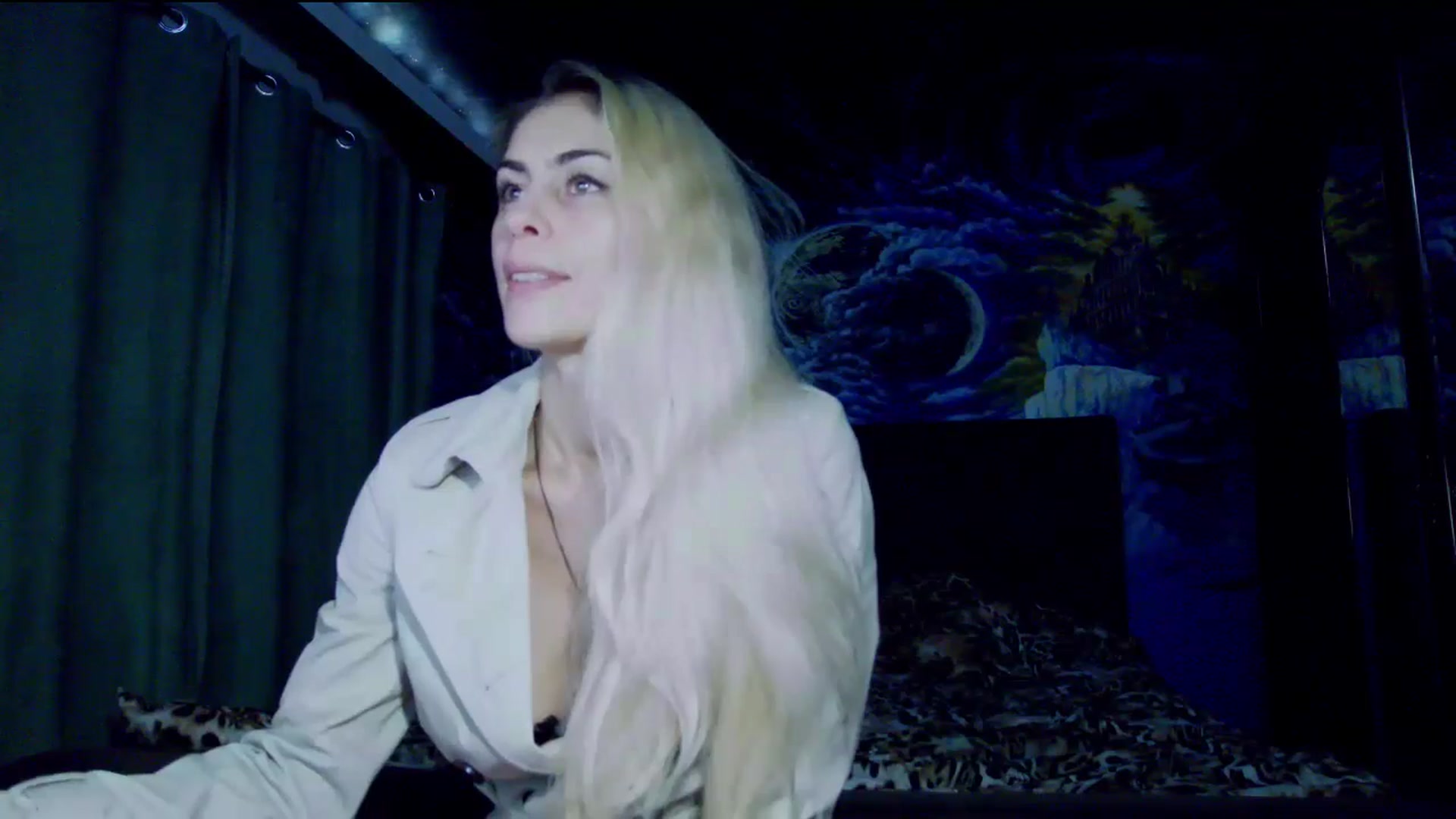 Gallery image thumbnail from Amazingbody's myfreecams stream on, 10/18/2025, 20:17 image 19 of 20