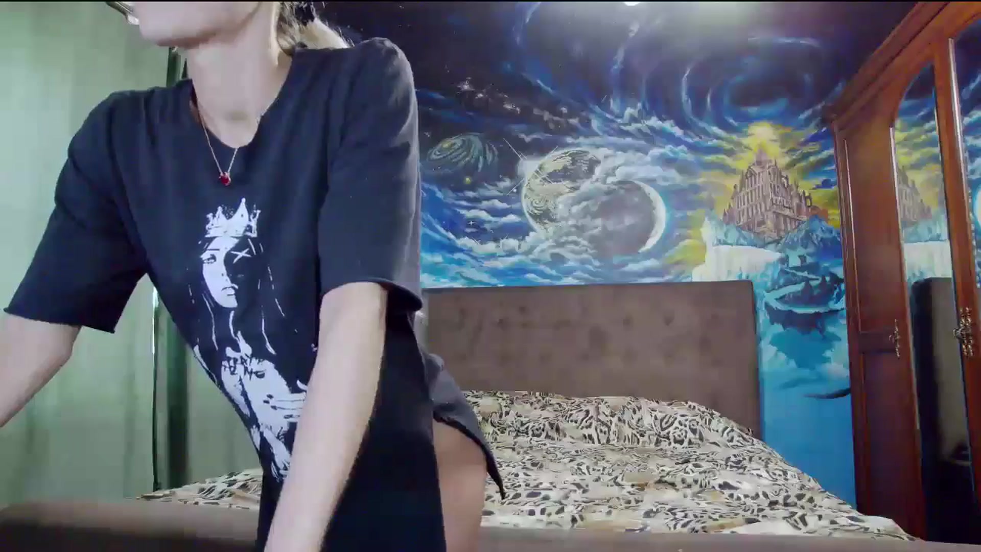 Gallery image thumbnail from Amazingbody's myfreecams stream on, 10/19/2025, 14:22 image 8 of 20