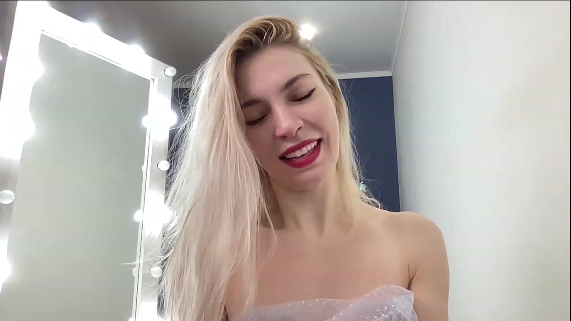 Gallery image thumbnail from AmazingkellyX's myfreecams stream on, 01/05/2023, 12:48 image 6 of 20