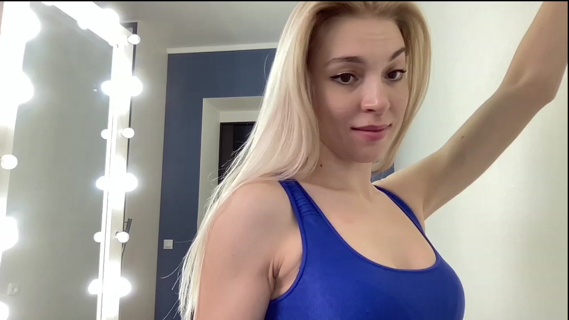 Gallery image thumbnail from AmazingkellyX's myfreecams stream on, 01/19/2023, 10:40 image 3 of 20