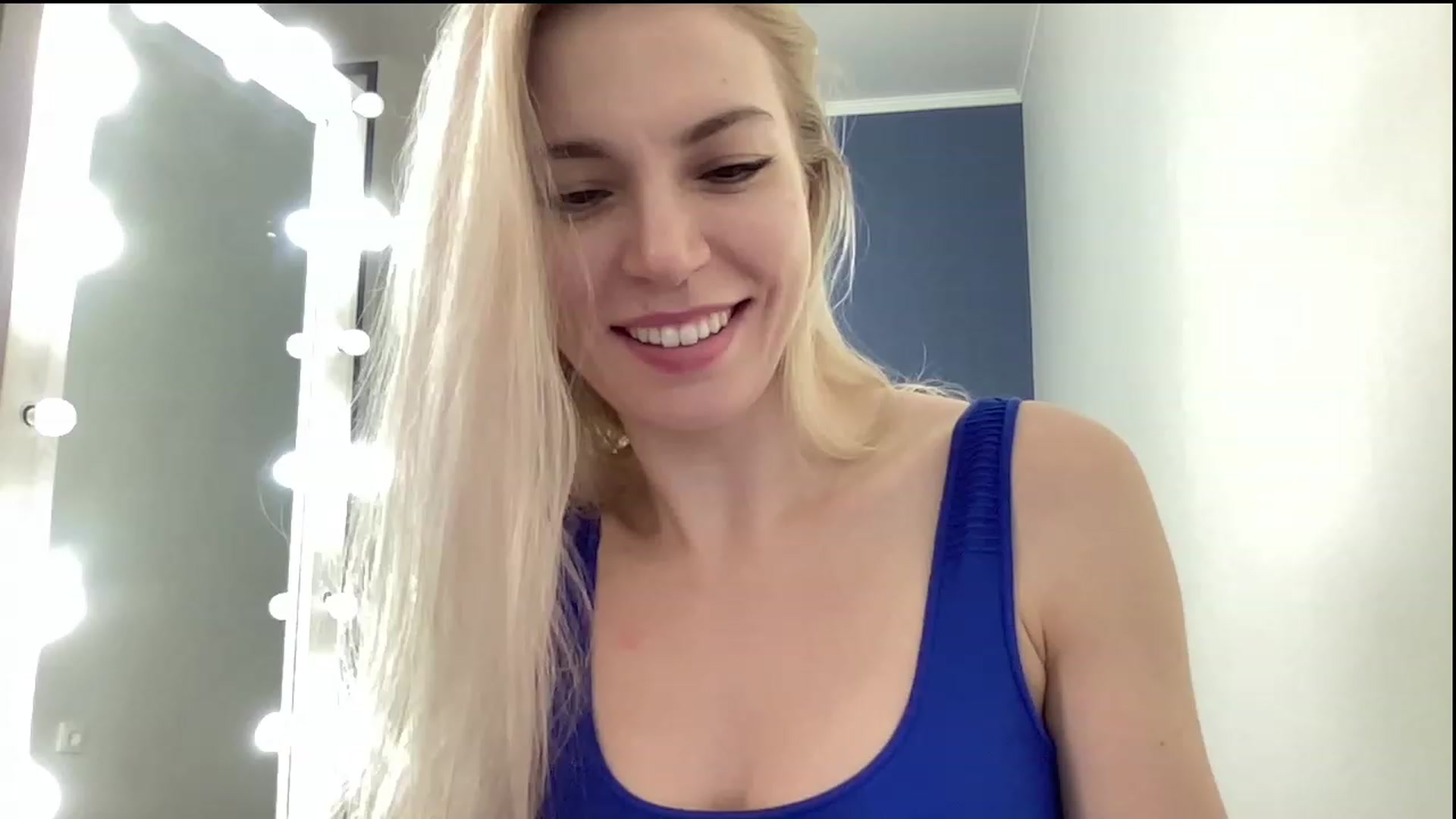 Gallery image thumbnail from AmazingkellyX's myfreecams stream on, 01/19/2023, 10:40 image 5 of 20
