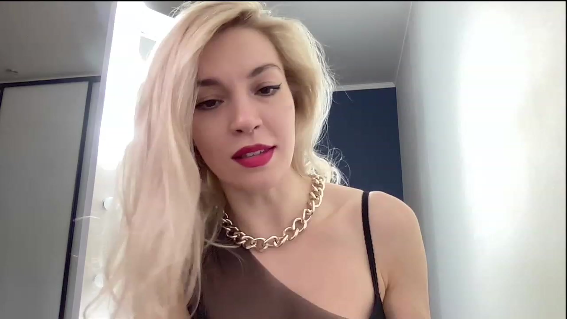 Gallery image thumbnail from AmazingkellyX's myfreecams stream on, 01/21/2023, 10:33 image 11 of 20