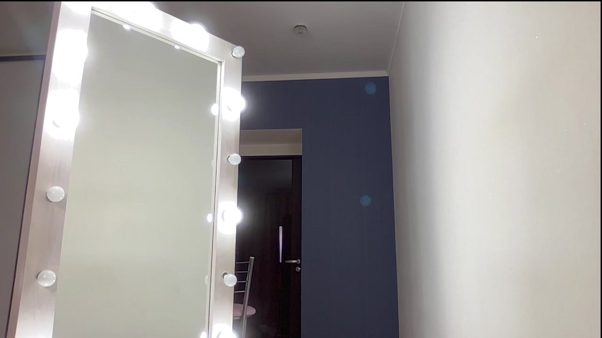 Gallery image thumbnail from AmazingkellyX's myfreecams stream on, 01/26/2023, 13:24 image 9 of 20