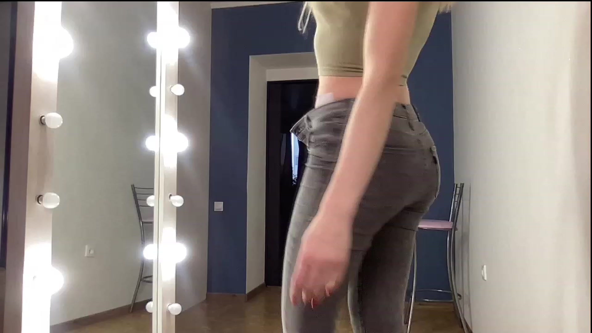 Gallery image thumbnail from AmazingkellyX's myfreecams stream on, 02/19/2023, 10:52 image 1 of 20