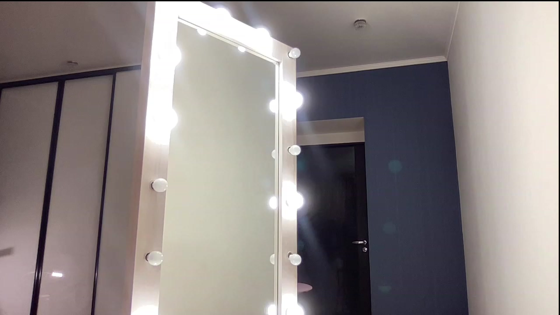 Gallery image thumbnail from AmazingkellyX's myfreecams stream on, 02/19/2023, 12:54 image 1 of 20