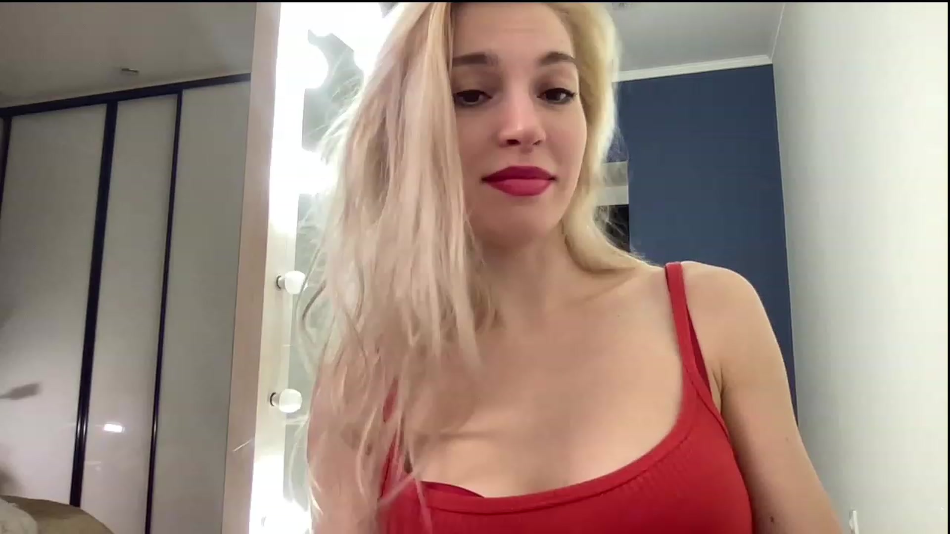Gallery image thumbnail from AmazingkellyX's myfreecams stream on, 02/19/2023, 13:51 image 13 of 20