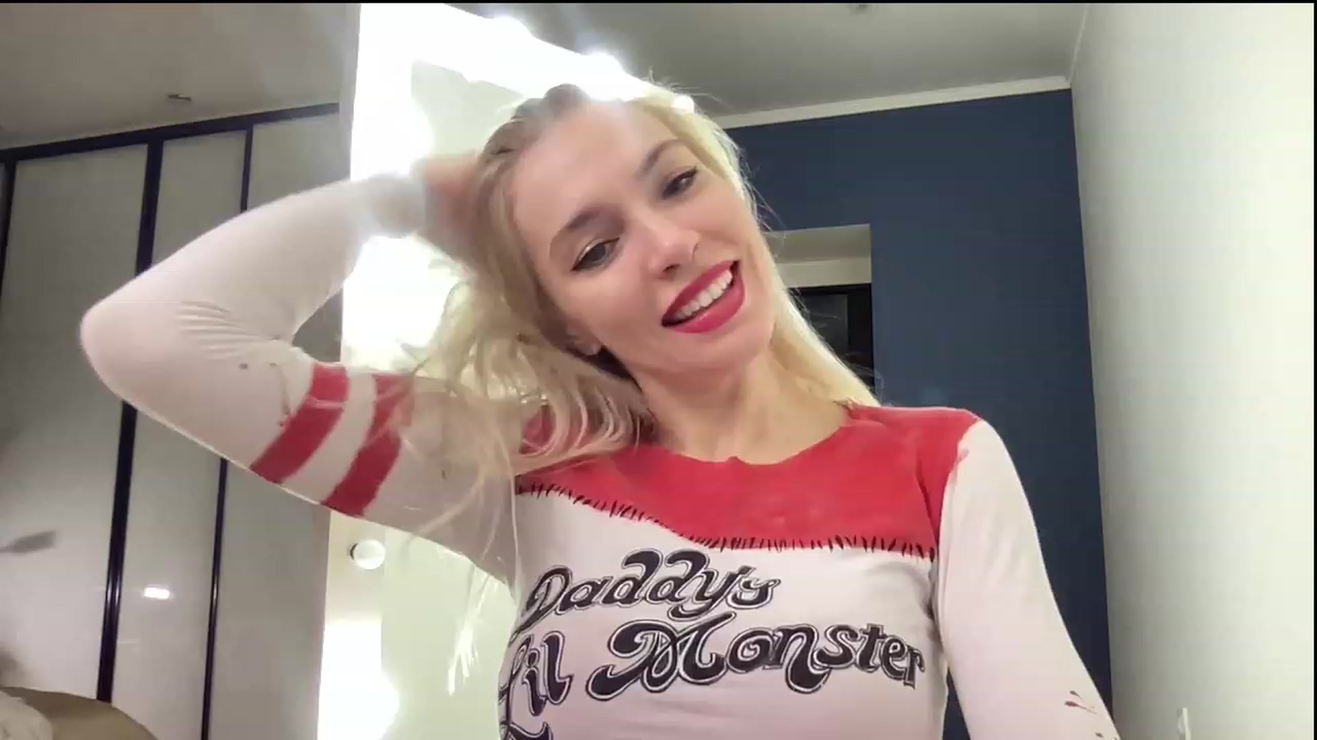 Gallery image thumbnail from AmazingkellyX's myfreecams stream on, 02/19/2023, 13:51 image 3 of 20