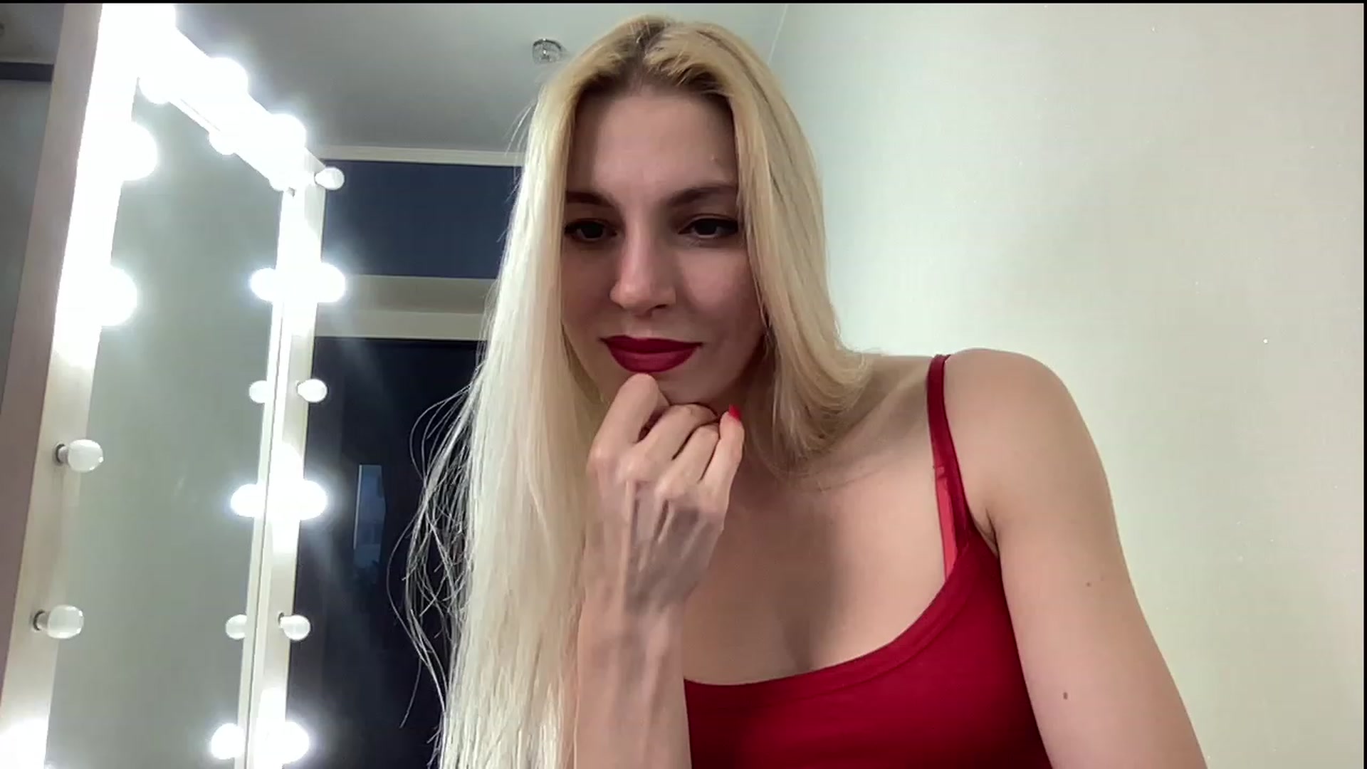 Gallery image thumbnail from AmazingkellyX's myfreecams stream on, 02/25/2023, 12:43 image 8 of 20