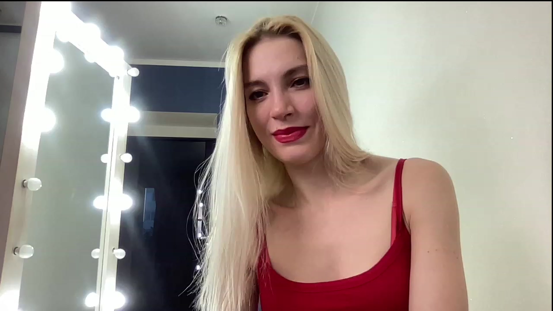 Gallery image thumbnail from AmazingkellyX's myfreecams stream on, 02/25/2023, 12:43 image 7 of 20
