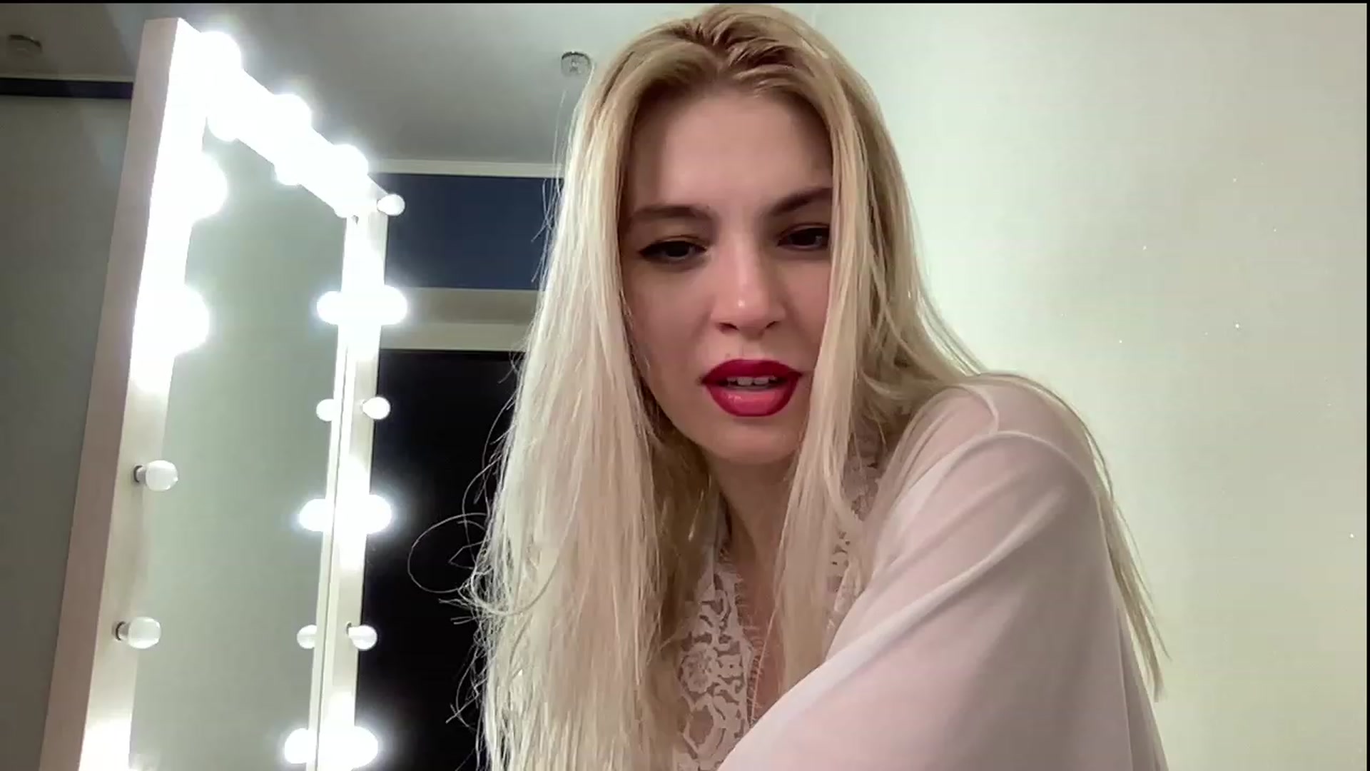 Gallery image thumbnail from AmazingkellyX's myfreecams stream on, 03/05/2023, 13:22 image 9 of 20