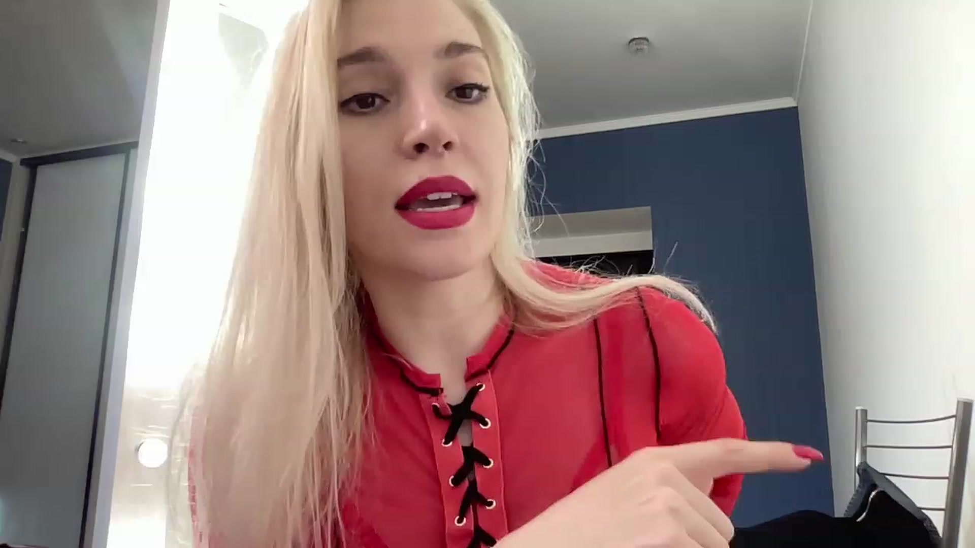 Gallery image thumbnail from AmazingkellyX's myfreecams stream on, 05/07/2023, 12:57 image 16 of 20