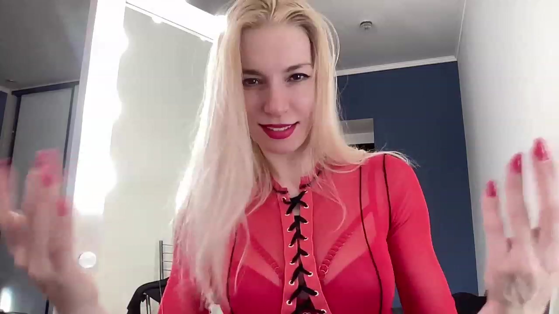 Gallery image thumbnail from AmazingkellyX's myfreecams stream on, 05/07/2023, 12:57 image 11 of 20