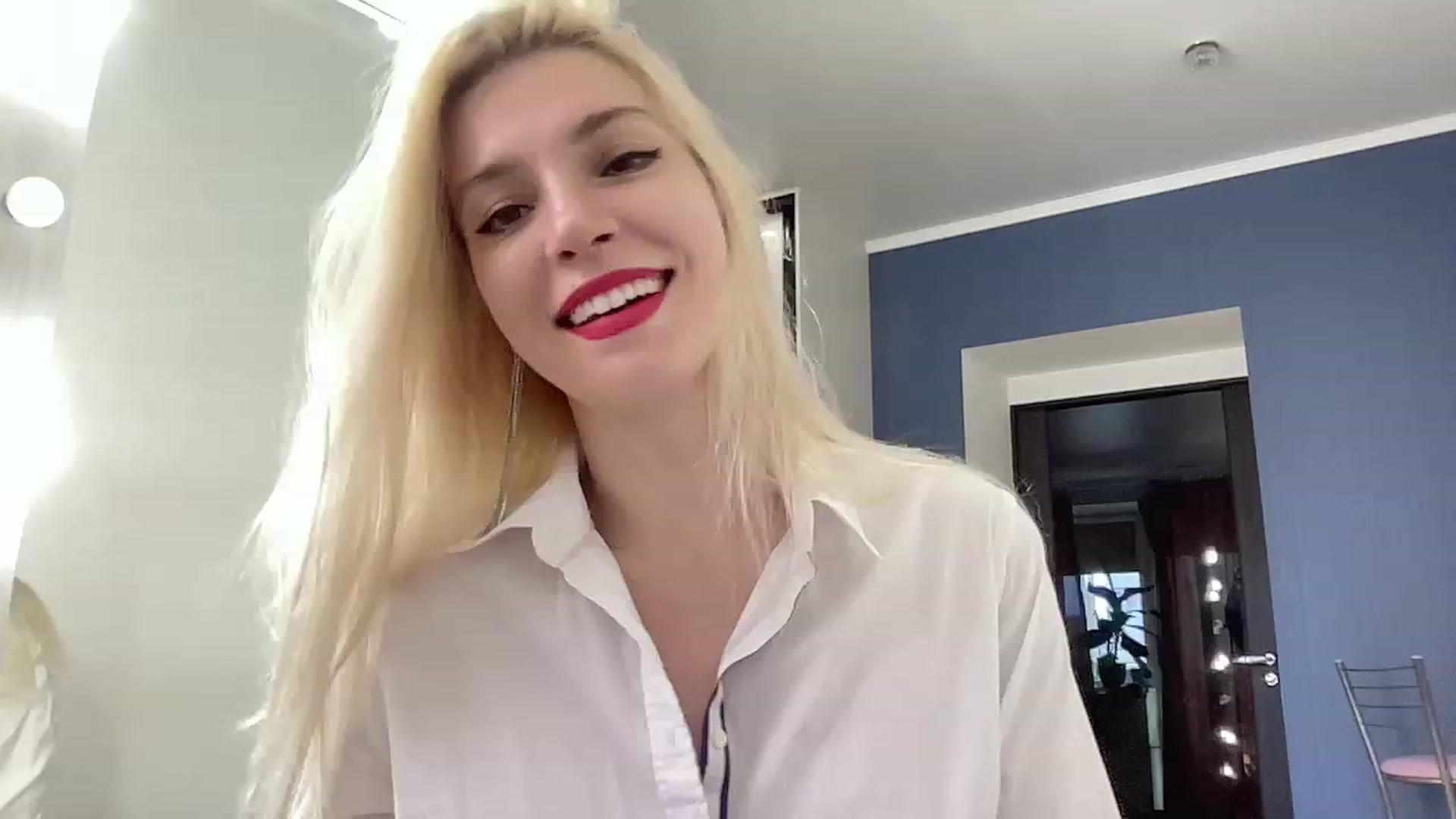 Gallery image thumbnail from AmazingkellyX's myfreecams stream on, 06/04/2023, 11:31 image 3 of 20