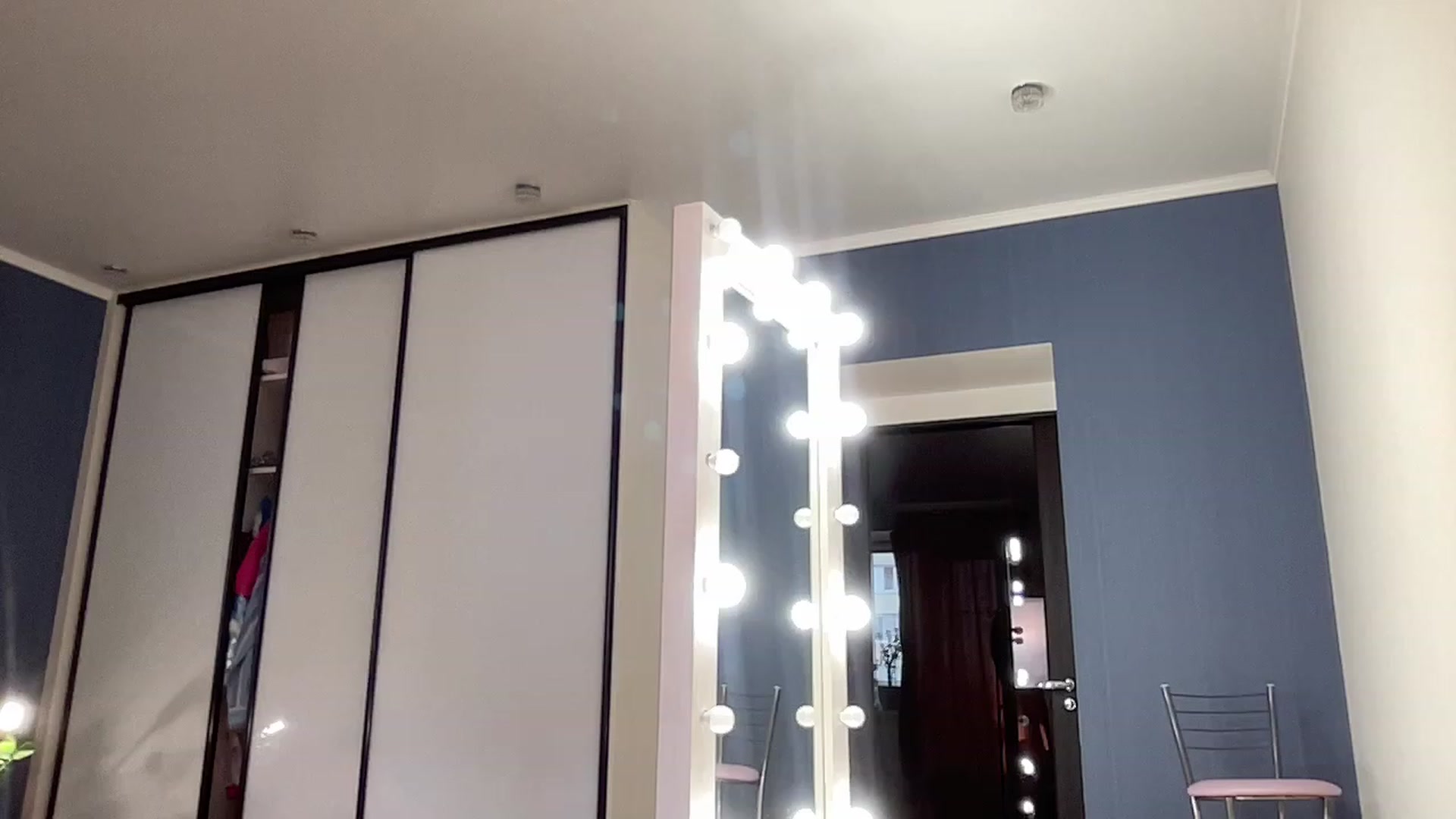Gallery image thumbnail from AmazingkellyX's myfreecams stream on, 06/10/2023, 12:41 image 18 of 20