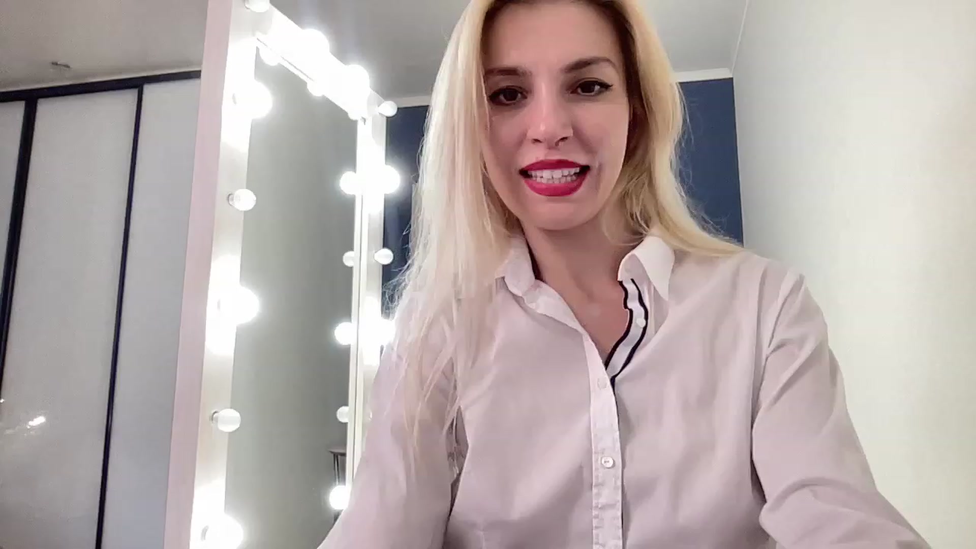 Gallery image thumbnail from AmazingkellyX's myfreecams stream on, 06/10/2023, 12:41 image 4 of 20